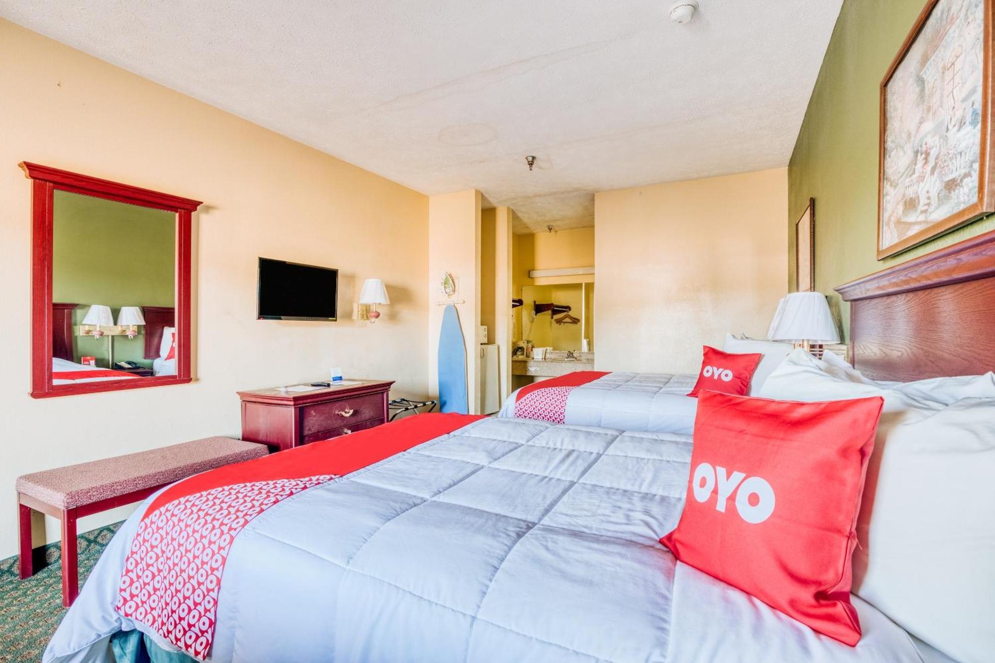 Oyo Hotel Grenada West Ngoại thất bức ảnh